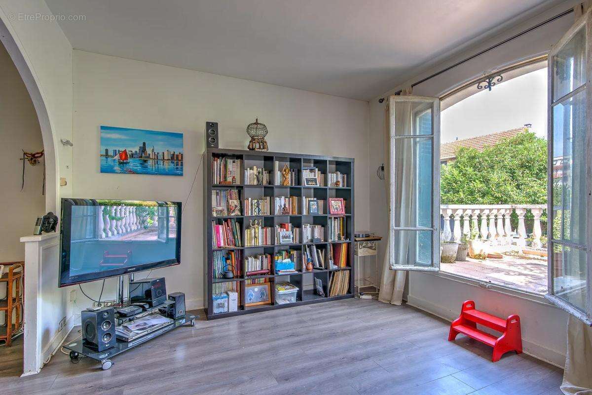 Maison à CHAMPIGNY-SUR-MARNE