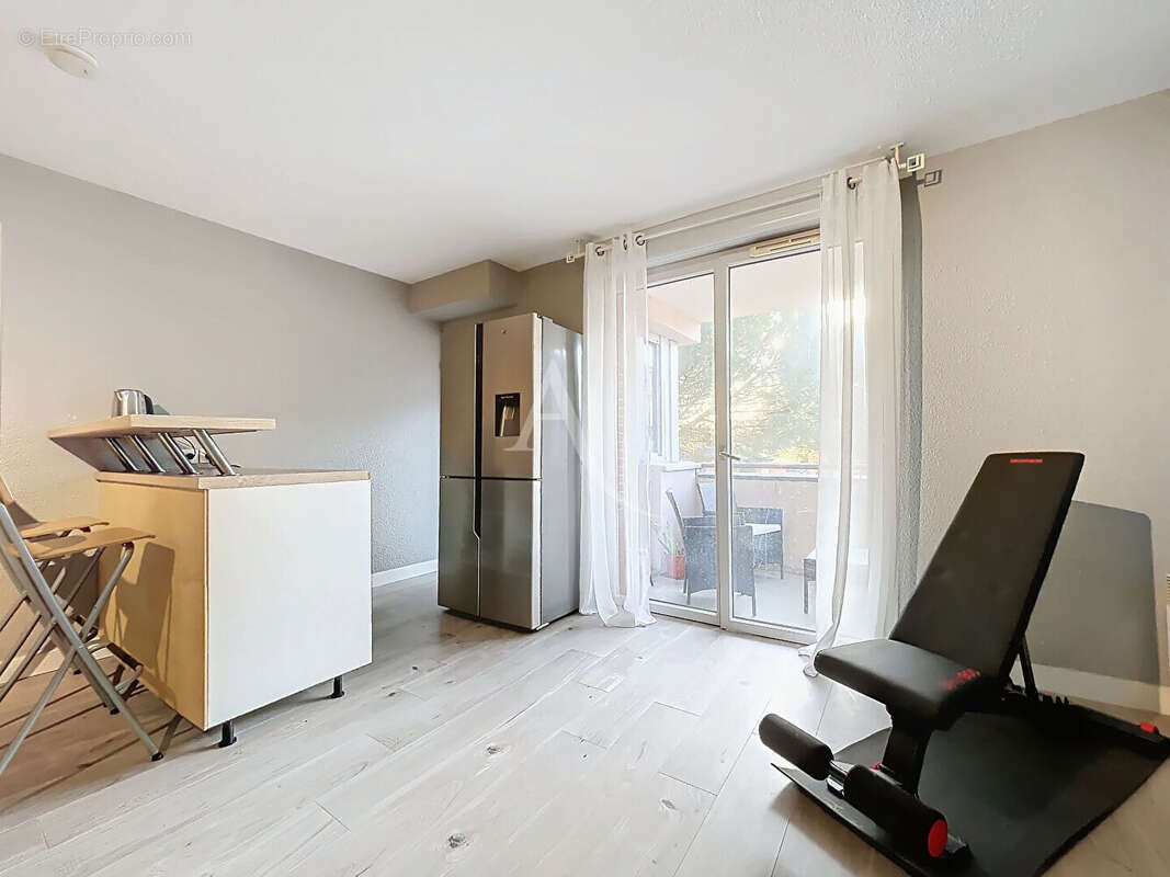 Appartement à FONBEAUZARD