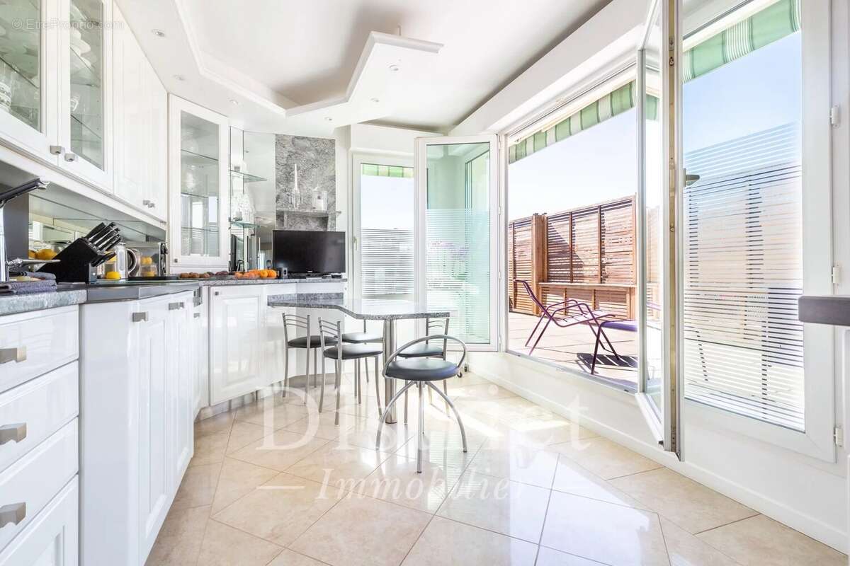 Appartement à CHATILLON