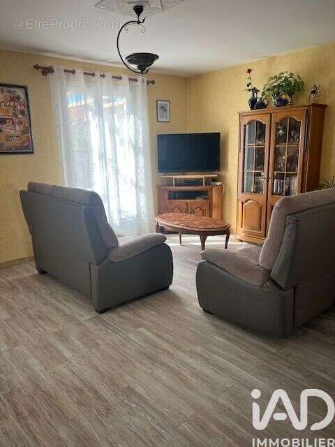 Photo 4 - Maison à MEYNES