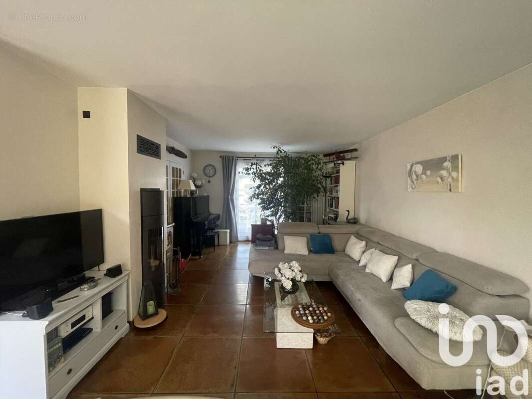 Photo 2 - Maison à BOISSISE-LE-ROI