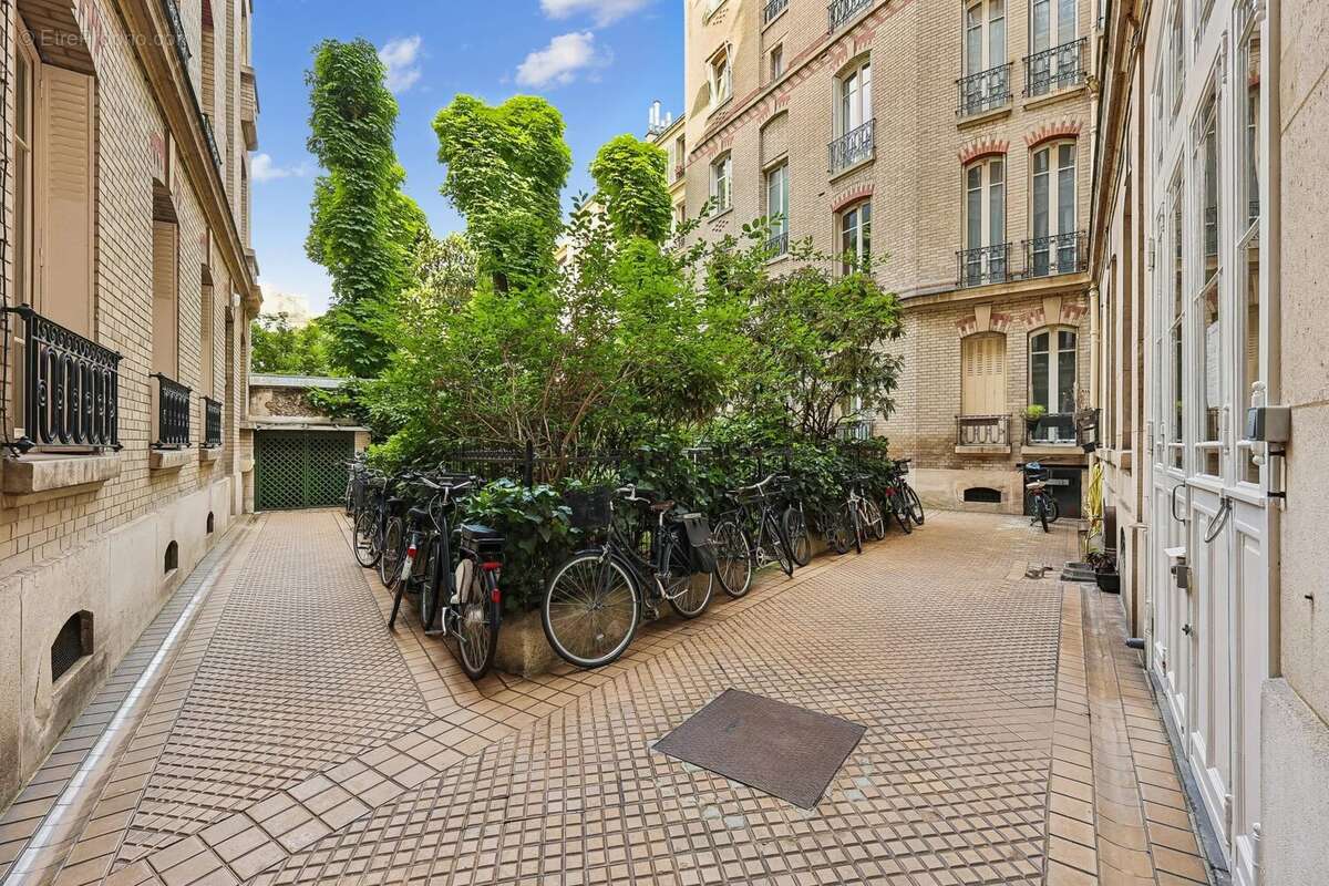Appartement à PARIS-6E