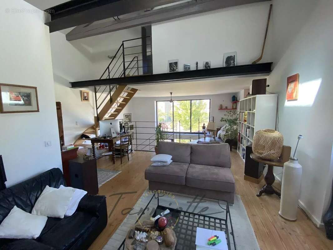 Maison à MONTELIMAR