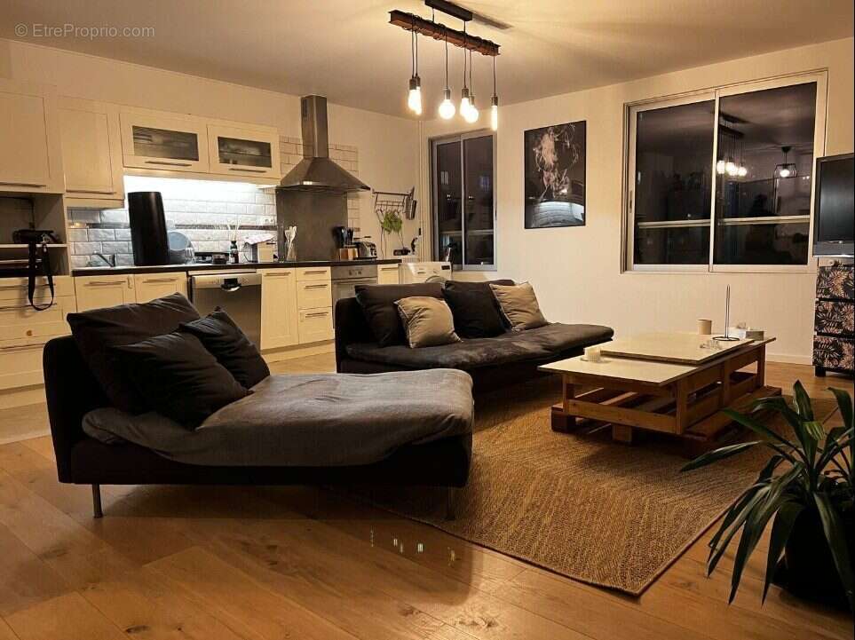 Appartement à ASNIERES-SUR-SEINE