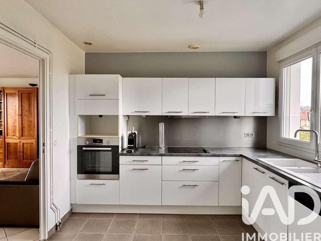 Photo 4 - Appartement à NANTERRE