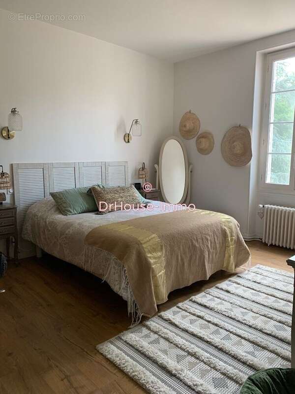 Maison à ANTONNE-ET-TRIGONANT