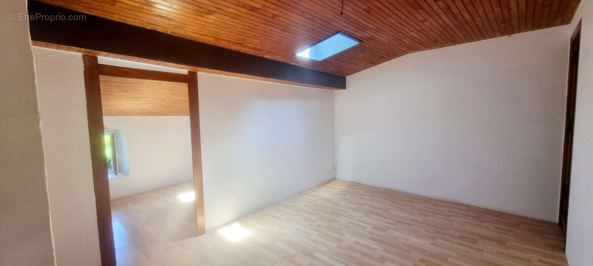 Maison à LA TOURETTE