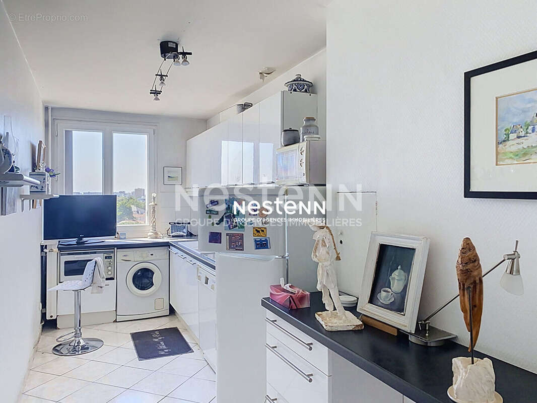 À vendre - spacieux 5 pièces de 96 m² avec balcon, box et cave à stains - photo 8