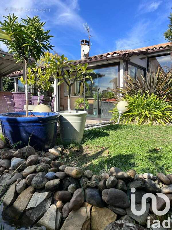 Photo 2 - Maison à BASSENS