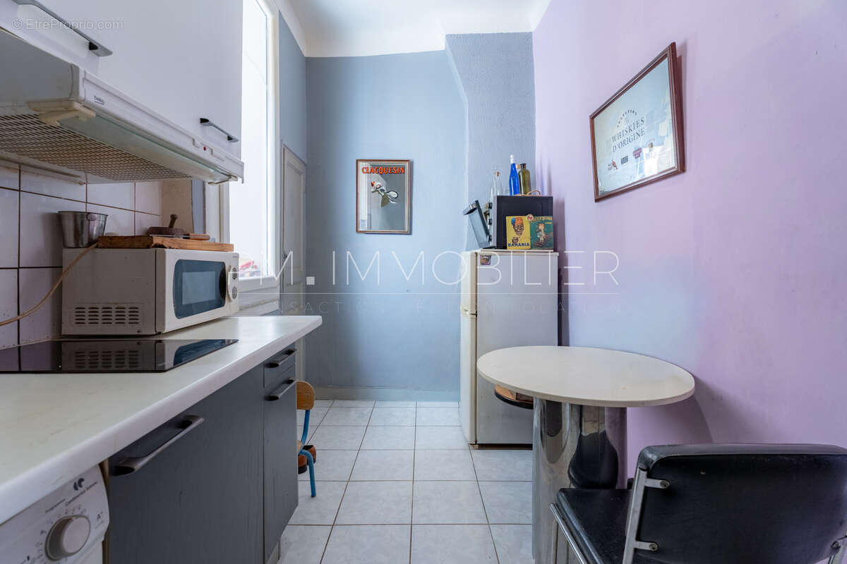 Appartement à MARSEILLE-5E