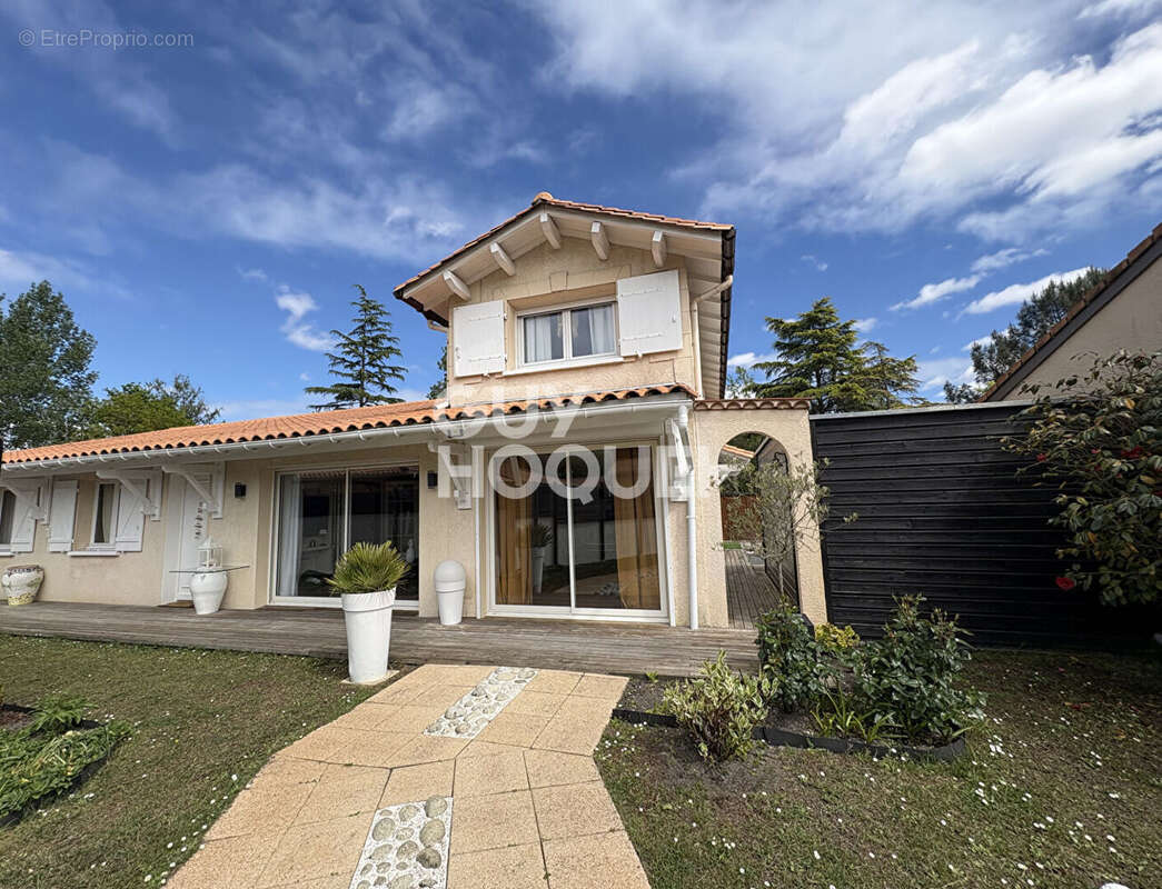 Maison à MERIGNAC