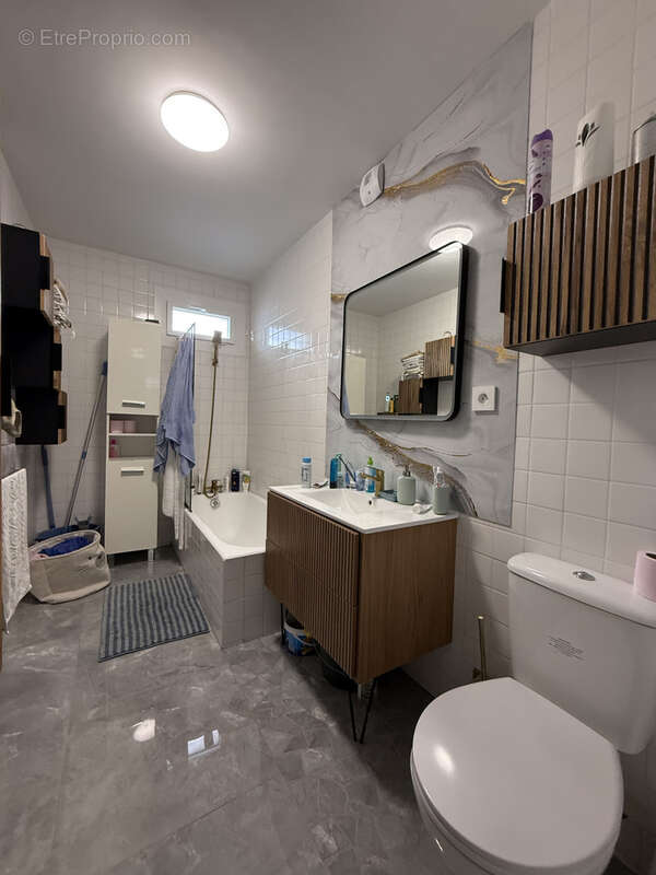 Maison entierement renovee avec gout / quartier calme - photo 13