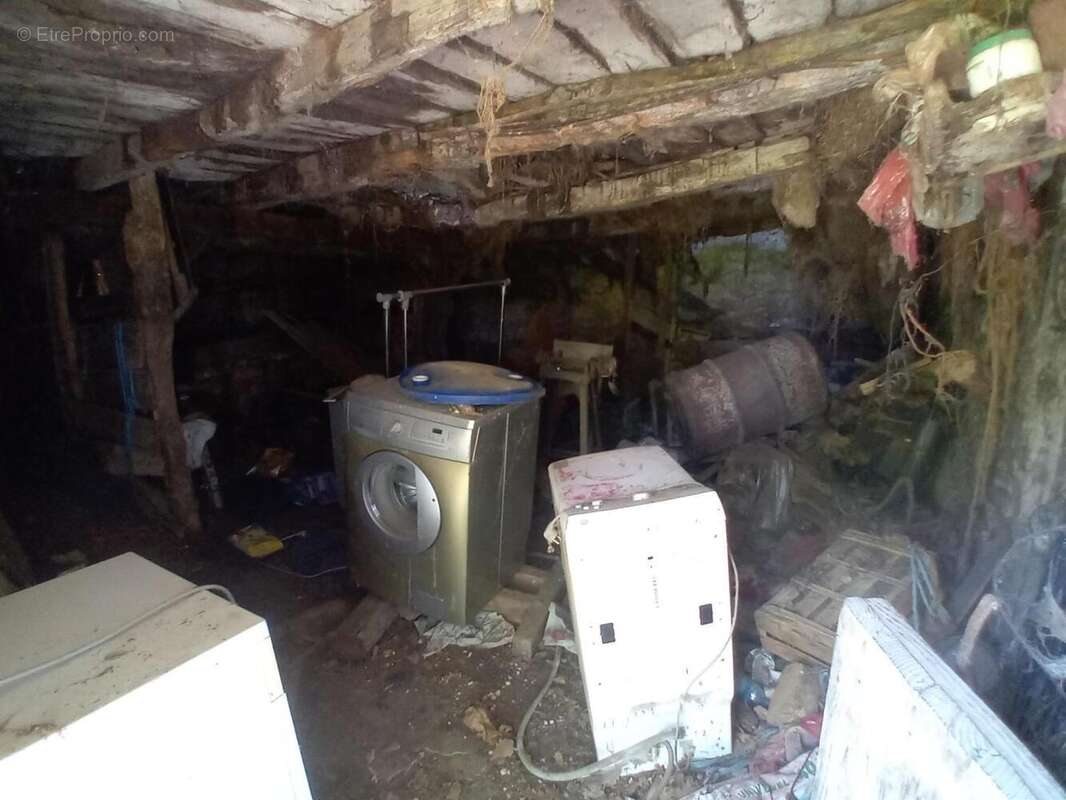 Piece de la grange 1 - Maison à MONTCUQ