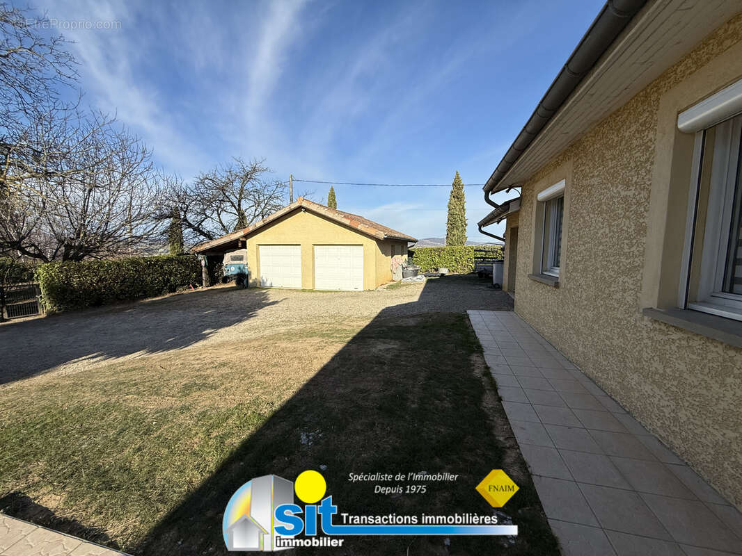 Villa plain-pied 111m2 habitables avec piscine - photo 7