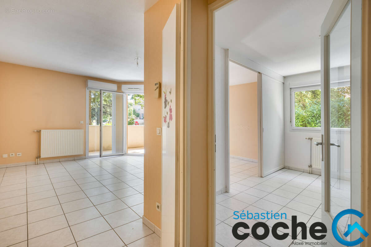 Appartement à SAINT-BONNET-DE-MURE