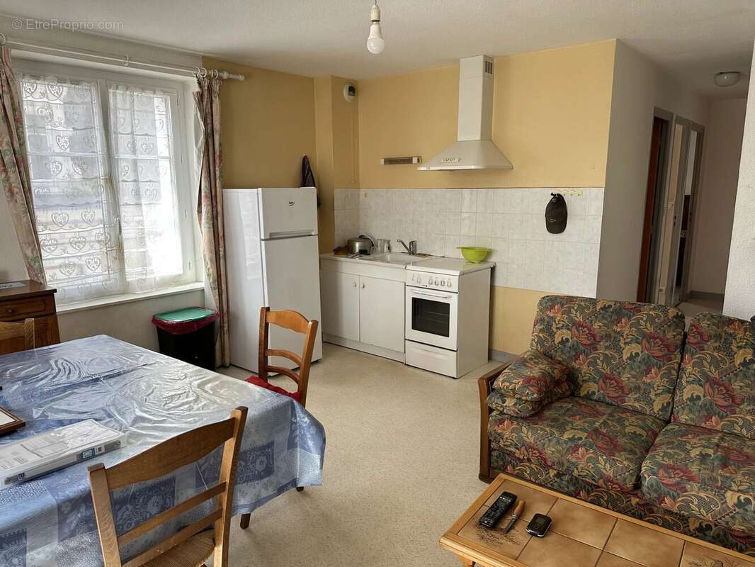Appartement à GENCAY