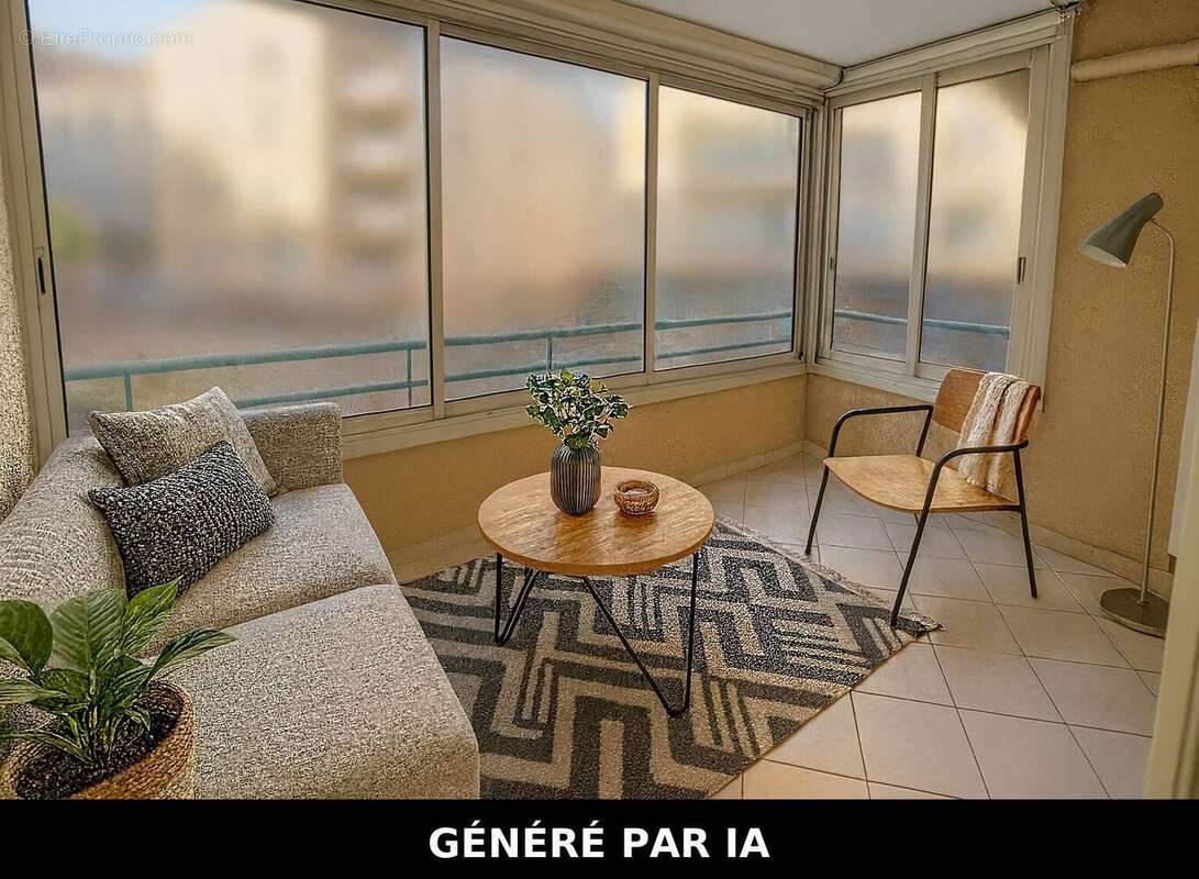 Appartement 4 pièces à vendre à Saint Raphaël Var - SOUS OFFRE- - photo 3