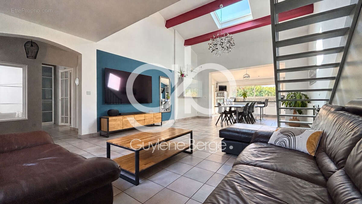 Villa T6 familiale avec piscine à Pérols   Quartier résidentiel recherché aux portes de Montpellier - photo 4