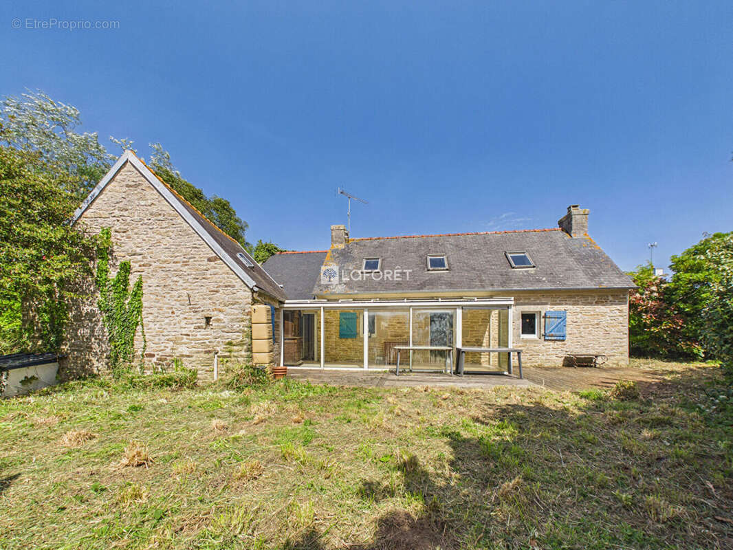 Maison à POULDREUZIC