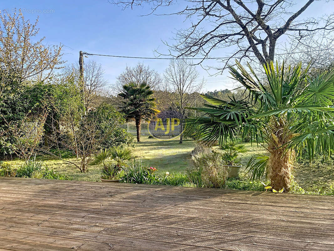 Maison à GRAYAN-ET-L'HOPITAL