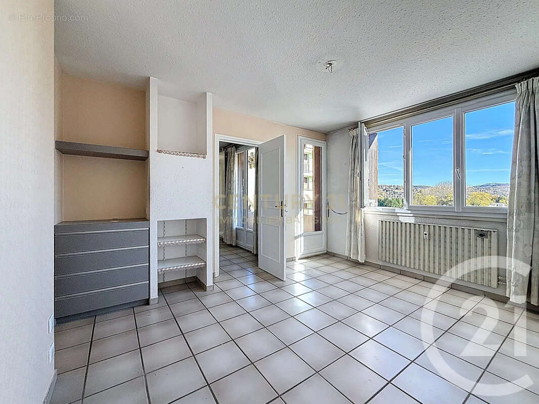 Appartement à BOURGOIN-JALLIEU