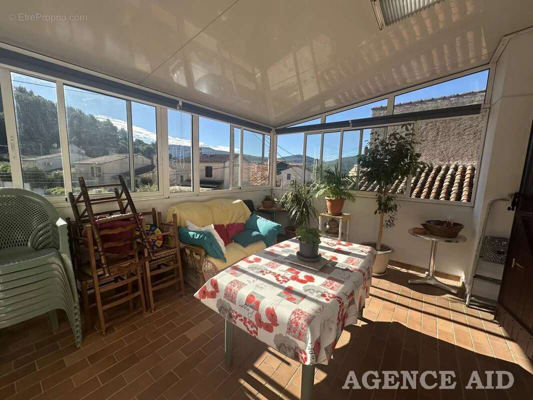 Appartement à CUGES-LES-PINS