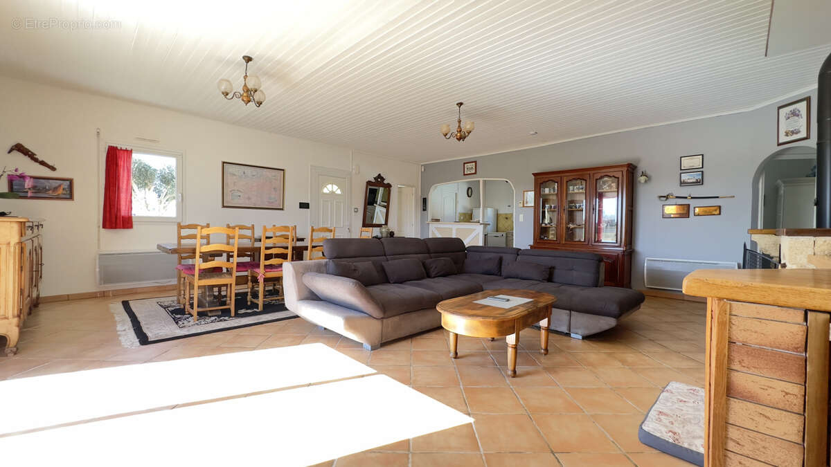 Maison à TALMONT-SAINT-HILAIRE