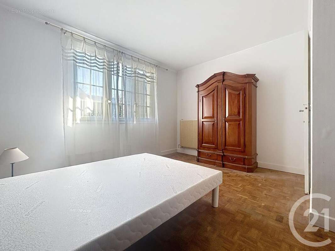 Maison à LE MEE-SUR-SEINE