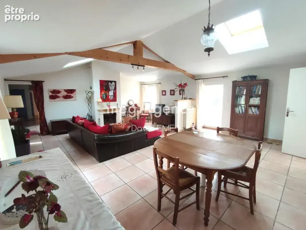 Longère 7 Pièces, 197 m2, 4 chambres, terrain 8000 m2 - photo 5