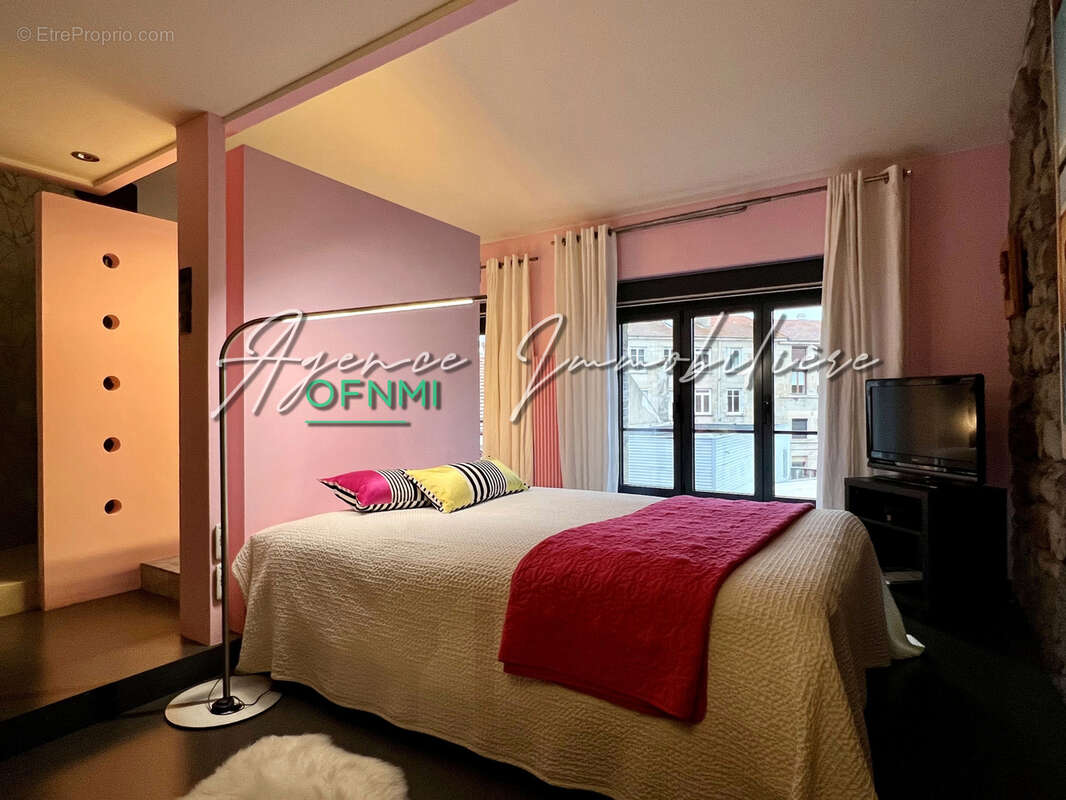 Appartement à SAINT-ETIENNE