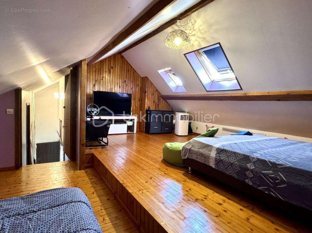 Maison à VIELS-MAISONS