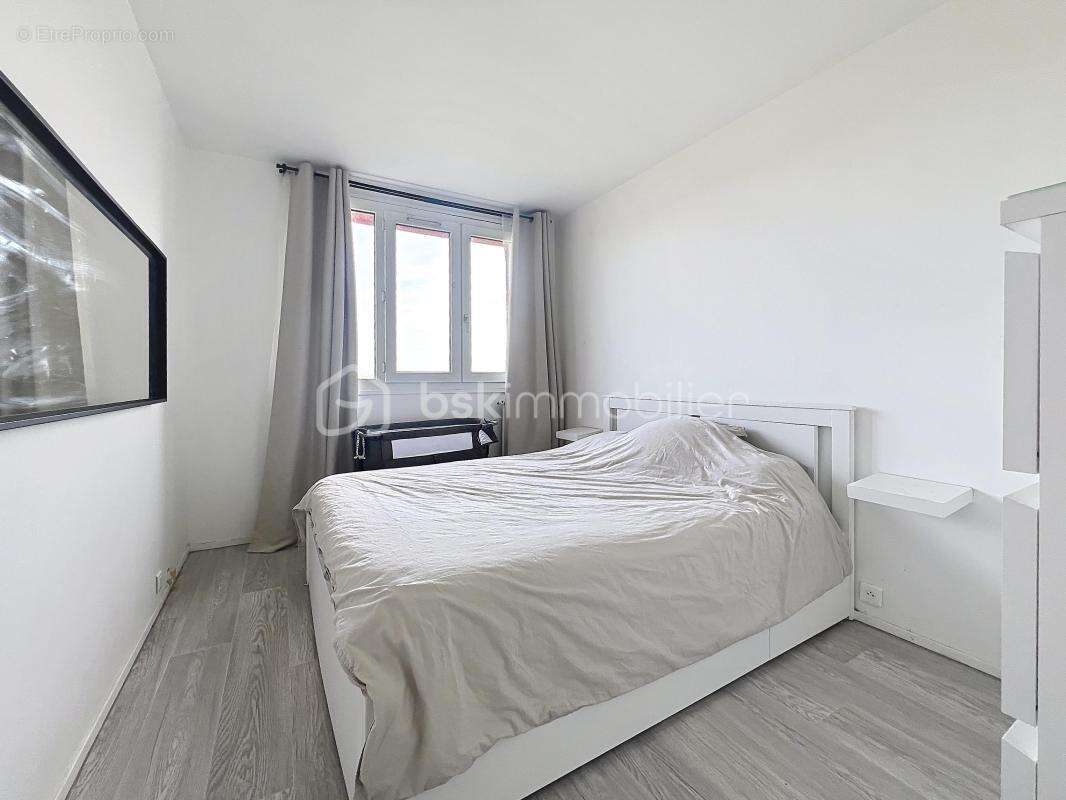 Appartement à CORBEIL-ESSONNES