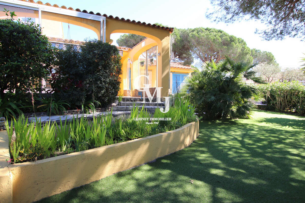 Maison à FREJUS