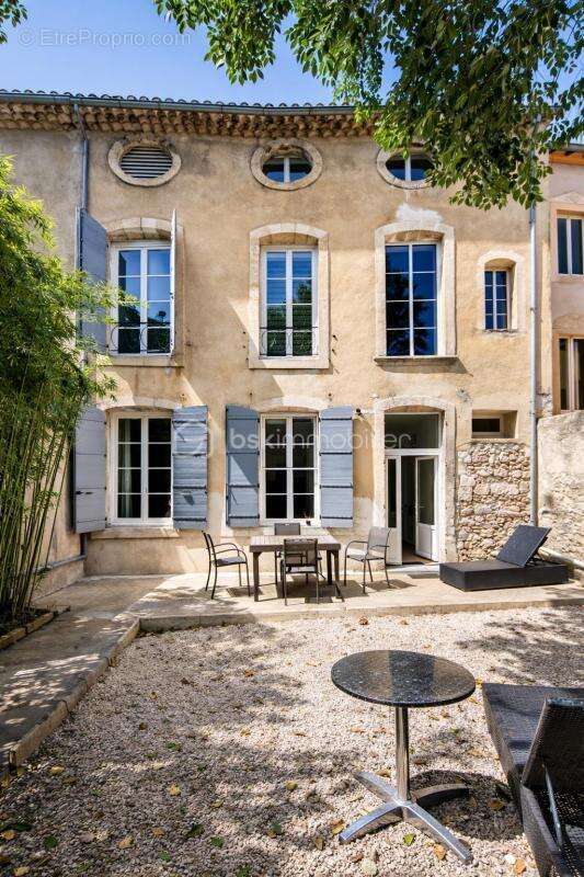 Maison à BOLLENE