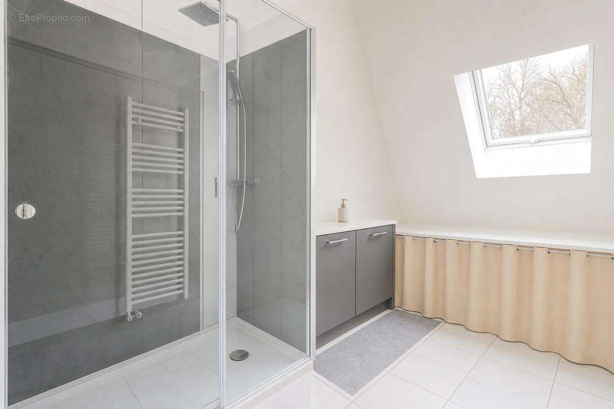Maison de 170 m² à Tartigny avec jardin spacieux - photo 12
