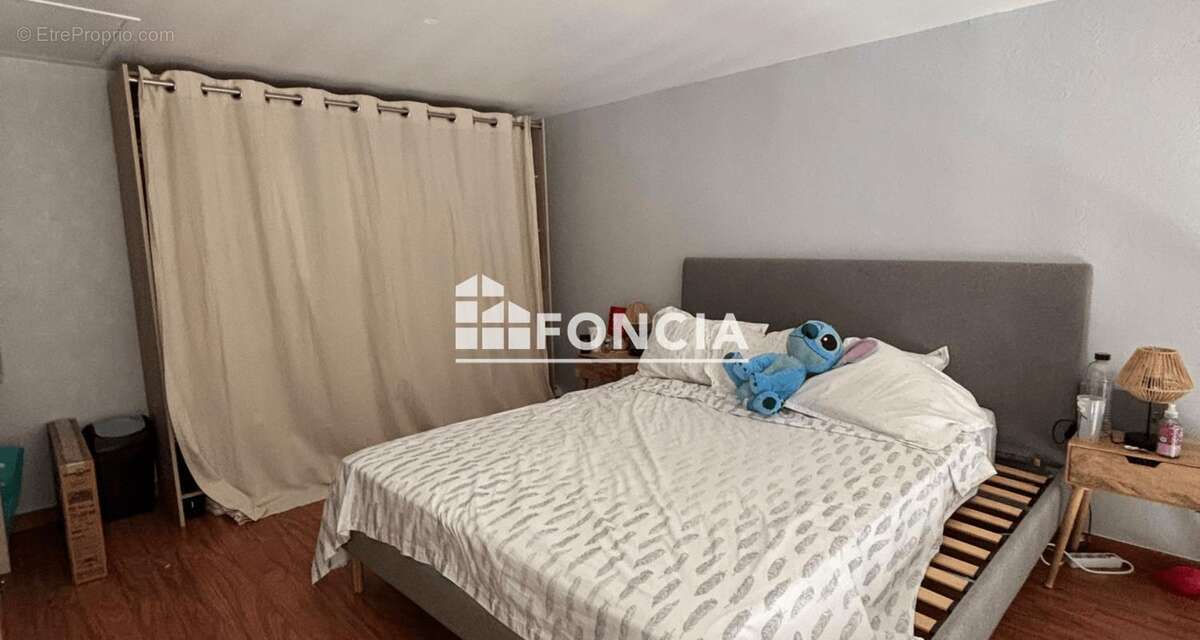 Appartement à CHILLY-MAZARIN