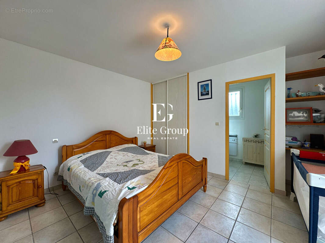 Maison à PORT-DES-BARQUES