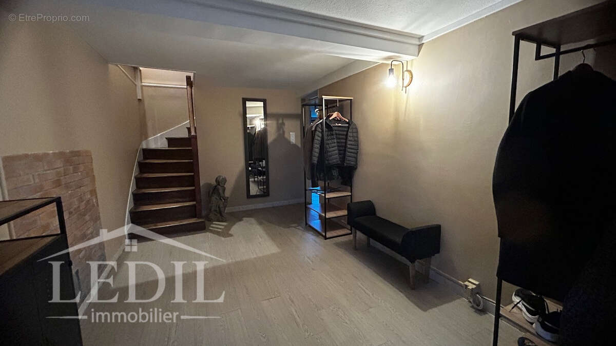 Maison à SAINT-LAURENT-DES-VIGNES