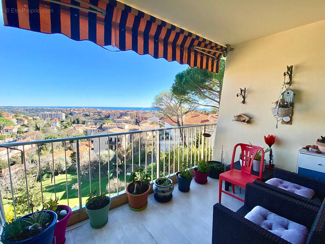 Appartement à VENCE