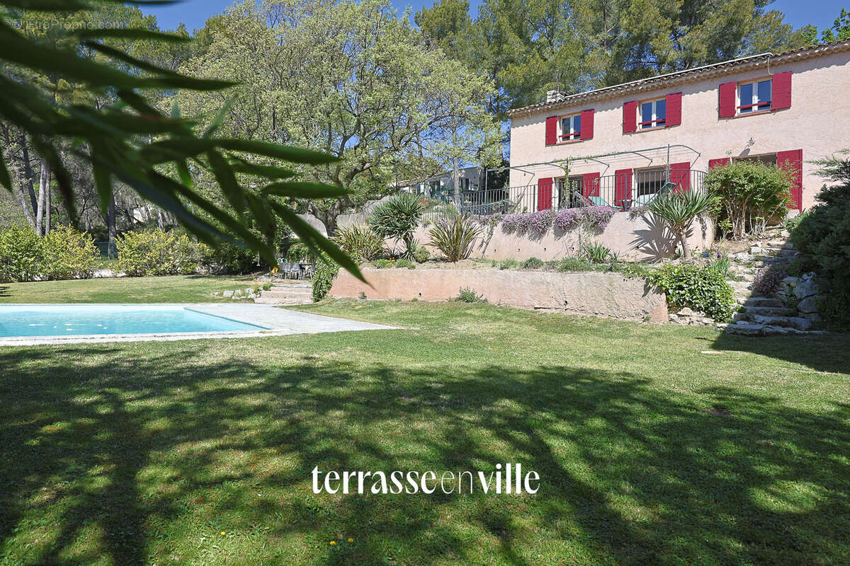 Eguilles - maisons 220m2 - terrain 3300m2 - piscine - garage - 1 200 000€ - photo 6