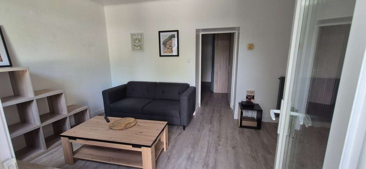 Maison de ville composée de deux appartements, 110 m2, proximité place Victor Hugo, jardin clos, cour avec stationnement - photo 20
