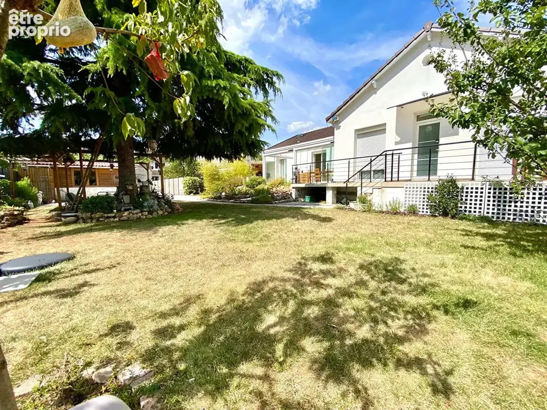 Maison plain-pied 4 chambres, 757 m² de terrain, 12 mins gare ! - photo 3