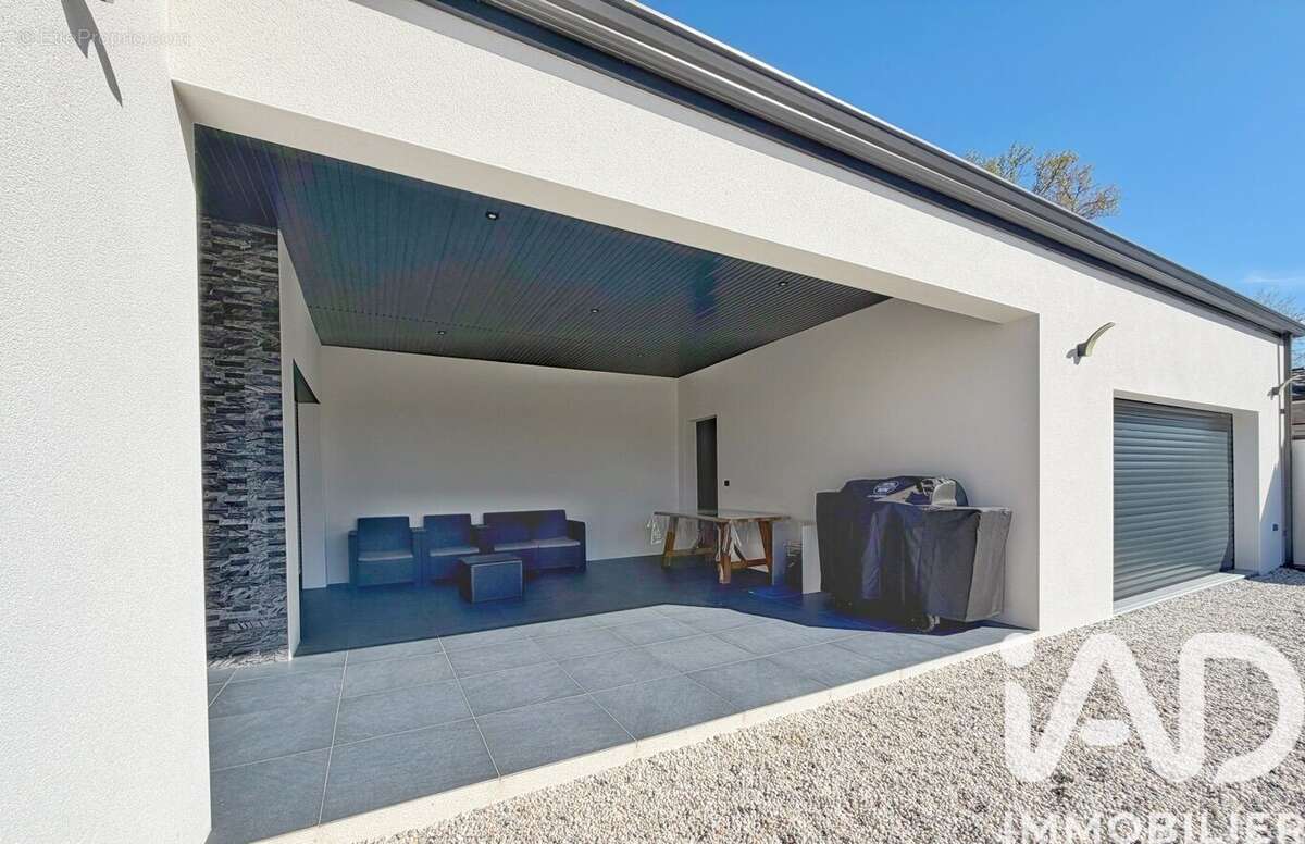 Photo 9 - Maison à SAINT-MEDARD-DE-GUIZIERES