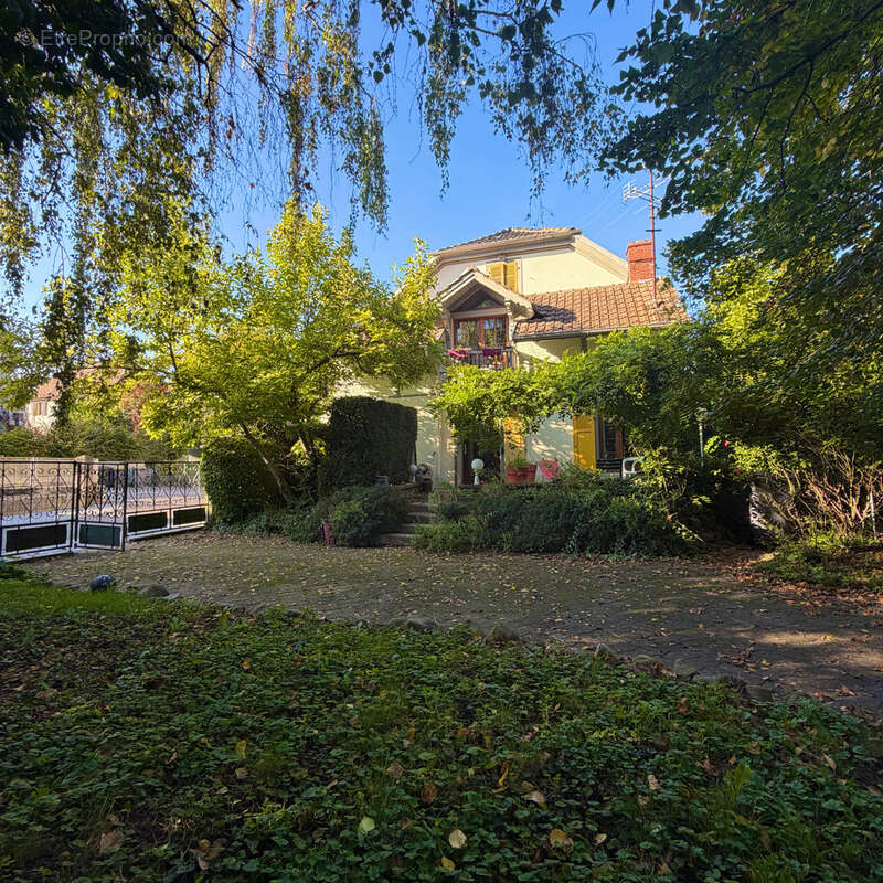 Maison à MORSCHWILLER-LE-BAS