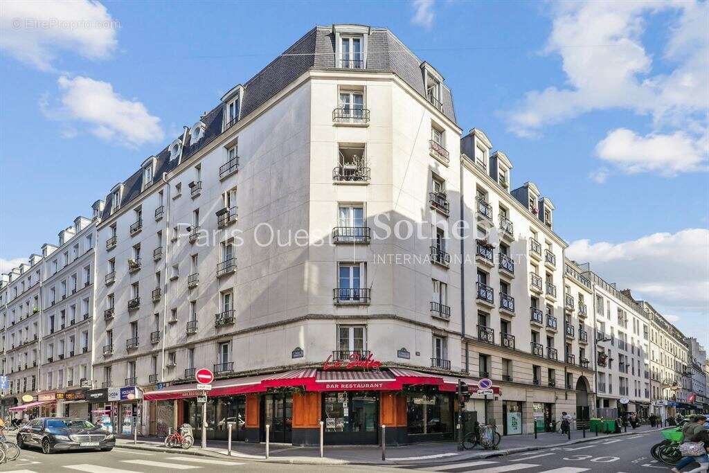 Commerce à PARIS-11E