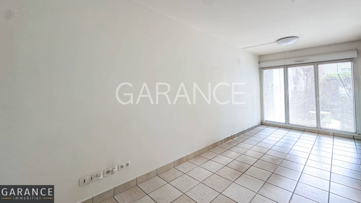 Commerce à PARIS-12E