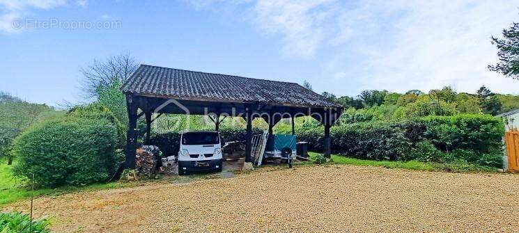 Maison à POULLAOUEN