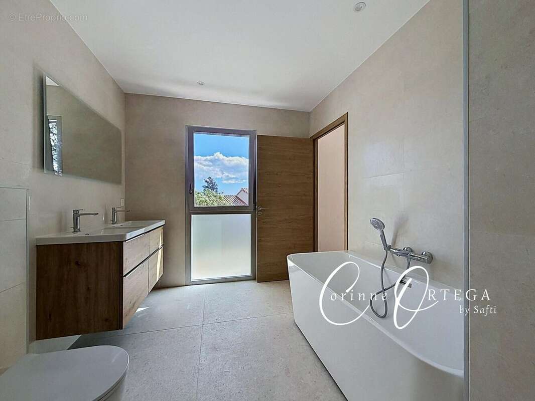Photo 4 - Maison à NIMES