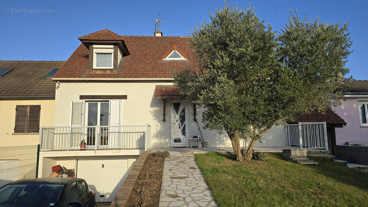 Maison à VILLEJUST