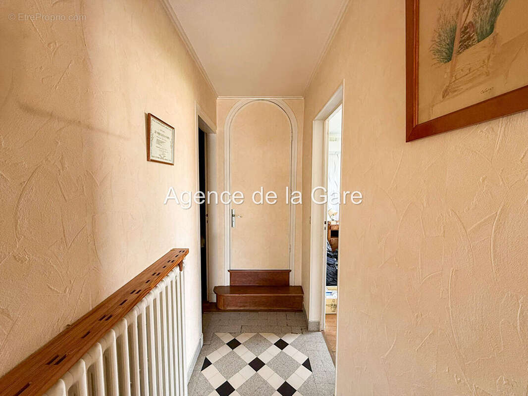 Maison à SARTROUVILLE